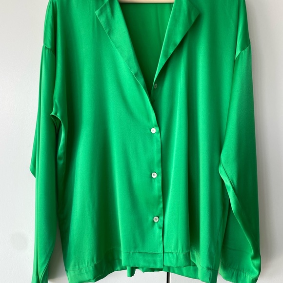 Green Silk Button down shirt - Picture 8 of 15